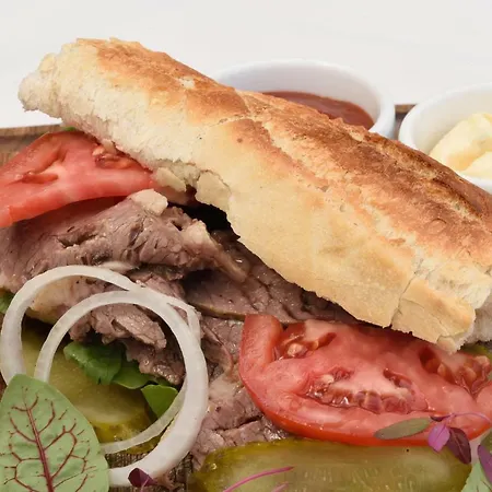 Kamienica Poznanska 7 *