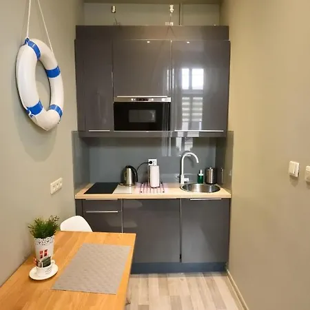 Kamienica Poznanska 7 *