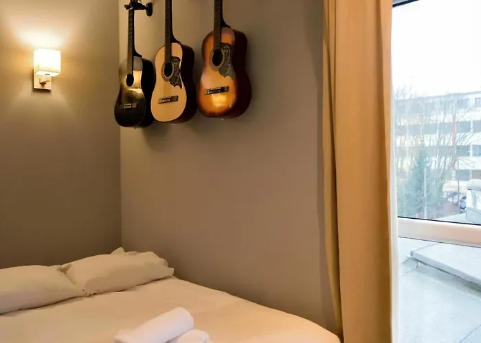 Kamienica Poznanska 7 *